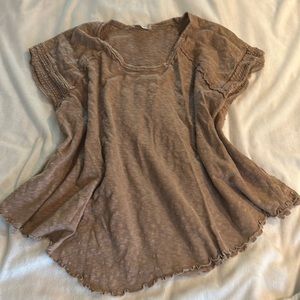 Woman’s Altar’d State T-Shirt / Light Textured Sweatshirt type shirt EUC